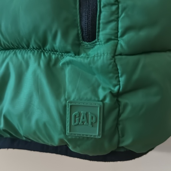2/$30 GAP Kids Green Primaloft Puffy Vest Size Small - Picture 9 of 14